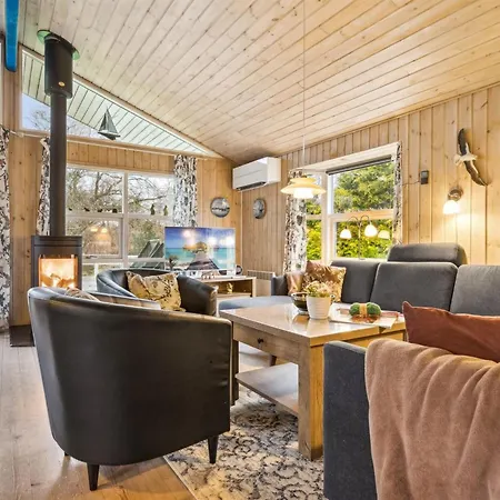 Alruna - 350m From The Sea By Interhome