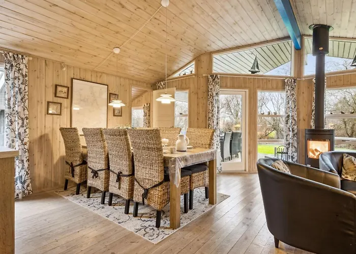 Alruna - 350m From The Sea By Interhome